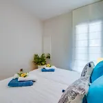 Apartment With Private Garden