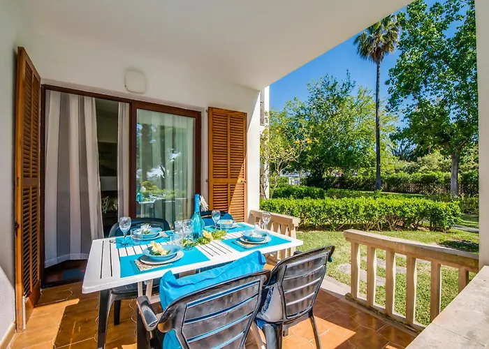 Apartment With Private Garden